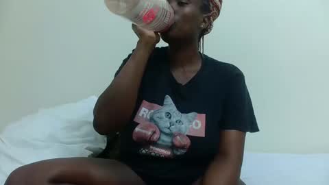 charllette online show from February 27, 8:42 pm