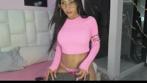 charlot_vega_ online show from December 16, 8:26 pm