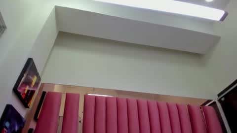 charlottestuart_ online show from April 10, 7:47 am