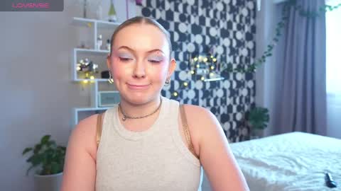 my fansly Charming daisy              My Wishlist  for new toys     online show from April 2, 10:02 am