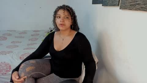 chloe_kisses online show from March 30, 11:43 am