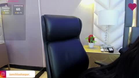  Chloe Harper  online show from April 4, 11:53 am