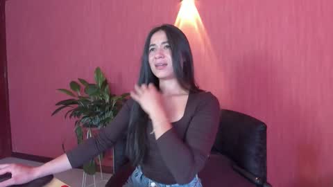 ChloeTurner  online show from March 25, 8:12 pm