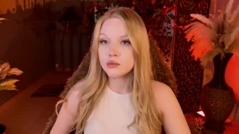 ChloeWight online show from March 19, 11:36 am