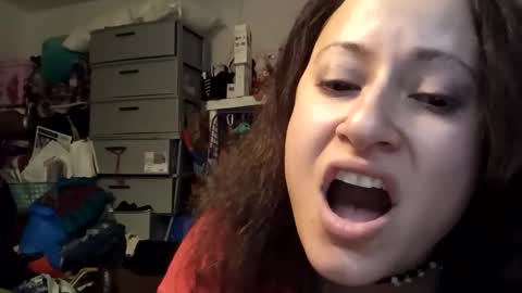 Christian slut online show from February 4, 10:35 pm