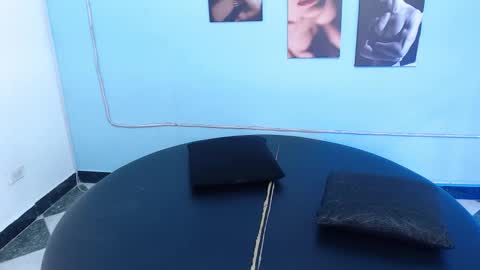 Cinthya online show from March 25, 6:33 pm