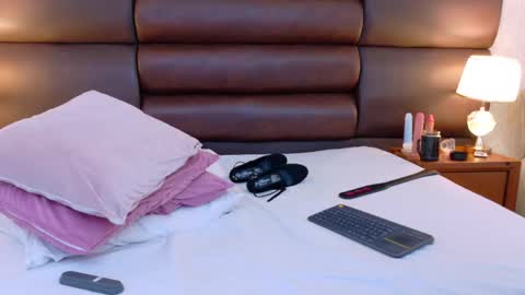 Pretty Cintia  online show from April 15, 3:07 am