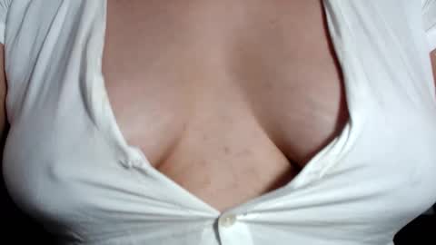 CLARA AT YOUR SERVICE online show from January 15, 1:12 am