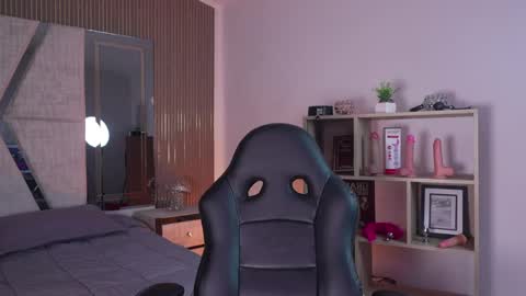 Cleo Adams online show from April 9, 5:54 am