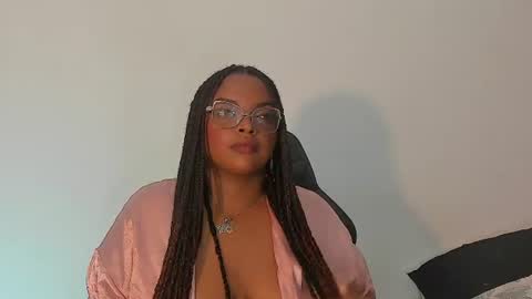 conielaurenth online show from July 14, 3:33 am