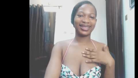 cumebony_petit online show from April 18, 7:22 am