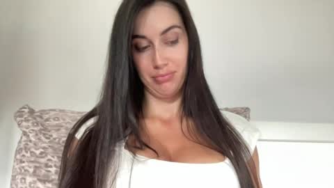 cute_kriss94 online show from July 12, 2:29 pm