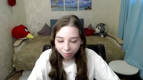 cute_shyg online show from August 5, 9:15 am