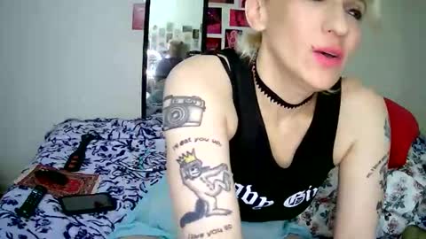 Bella online show from March 19, 7:02 am