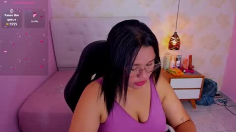 C Y N T H I A  online show from October 9, 3:54 am