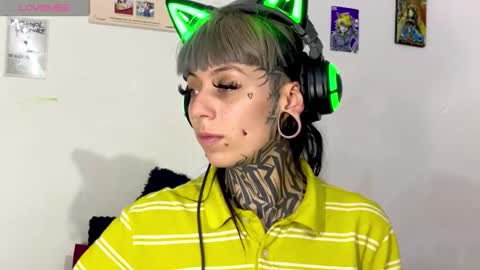 d3m0ny0_0 online show from March 28, 6:57 am