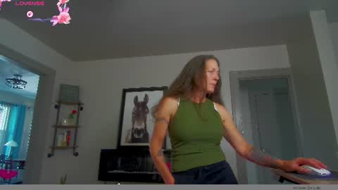 Daisy online show from July 20, 2:41 pm