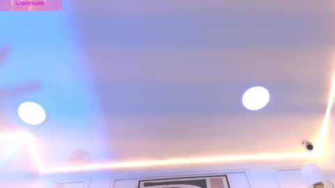 Daisy Price online show from March 13, 12:39 pm