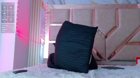 dakotatylerrr online show from April 14, 11:43 am