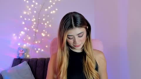 Dani Saenz online show from April 17, 9:06 pm