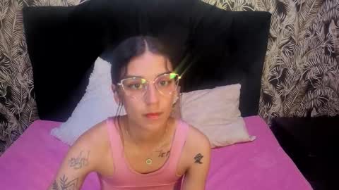 danielamonroe online show from March 27, 9:15 pm