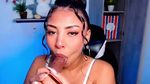 Danna online show from August 1, 9:44 am