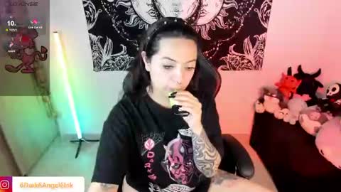 LUISA  online show from June 12, 11:02 pm