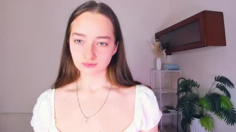 Emilia online show from March 11, 7:05 pm