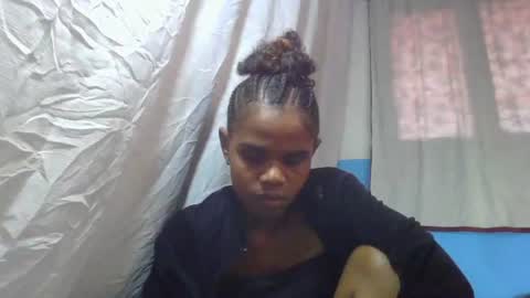 delphine online show from March 7, 11:28 am