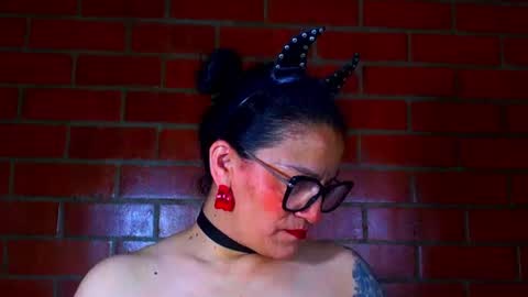 devil_taylorx online show from July 24, 2:09 am