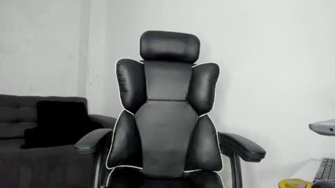 Madisson online show from April 16, 6:29 pm