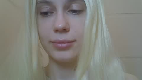 DitaMilton online show from April 13, 7:36 pm