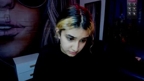 Dolly pocket online show from March 24, 9:09 pm