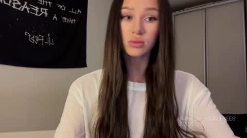 MOLLYYYY dont forget to give me a thumb up online show from February 20, 11:34 am