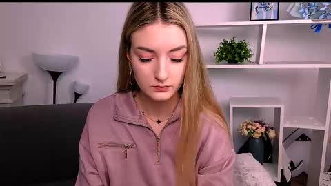 Emilia online show from February 18, 7:07 am