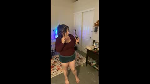 Drippy kitty  online show from March 6, 8:20 am