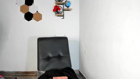 Dulce online show from March 19, 2:49 am