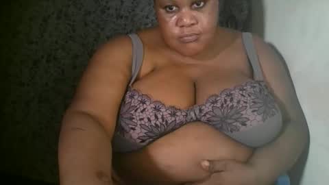 ebony_magixs online show from April 15, 7:58 pm