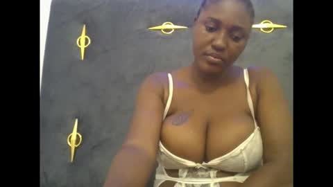 ebonyvd online show from January 7, 11:41 pm