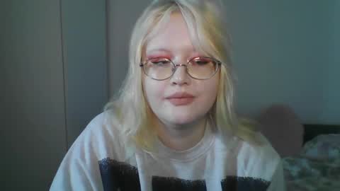 elayne_sweet online show from April 12, 8:17 am