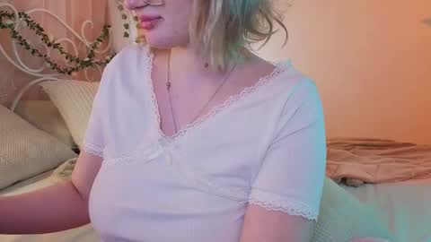 Ellie online show from March 28, 8:36 am