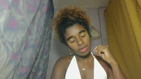 elina981 online show from April 5, 5:12 pm