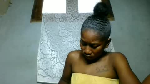 elina981 online show from March 13, 11:33 am