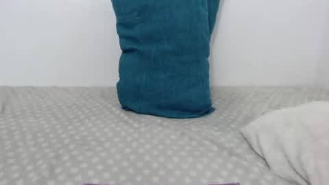 ElizabethMiler online show from June 22, 12:48 am