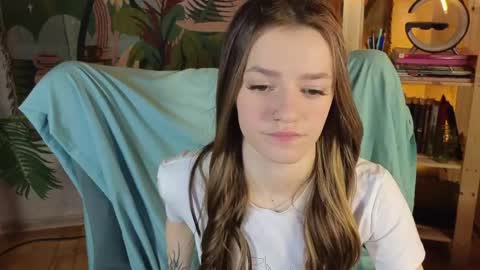 elizzza_ online show from April 8, 5:42 am