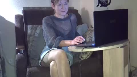 ellajohnsonx online show from February 25, 7:34 pm