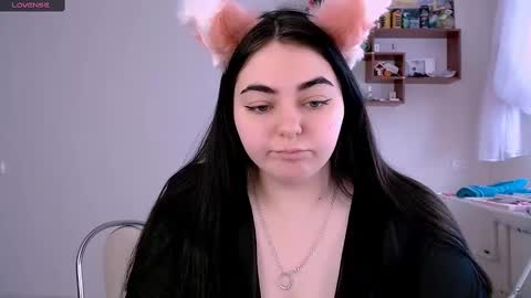 Ellie online show from February 22, 9:34 am