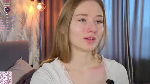 Elvina online show from April 3, 5:38 am