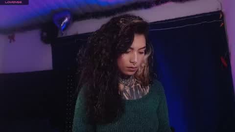 ema_ploxx online show from March 21, 3:22 am