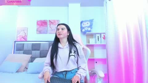 emily9__ online show from March 31, 8:42 pm